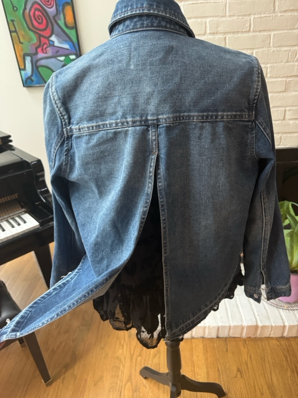 SLIT BACK Denim Button-Up Jacket in Classic Blue M
Liverpool Los Angeles M